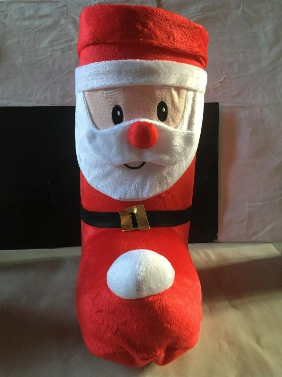Grande botte de noel rigide pour cacher friandises ou cadeaux